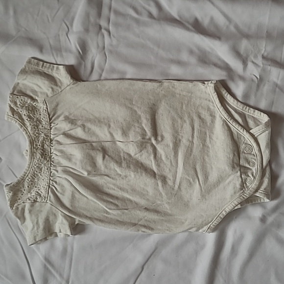 Girls Bundle of Clothes Sizes 9-12 M - Picture 2 of 15